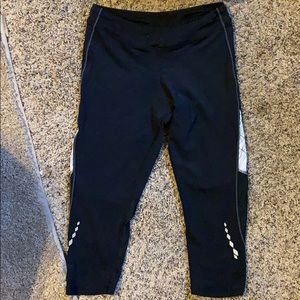 Pearl Izumi Women’s Cropped Biker Tights